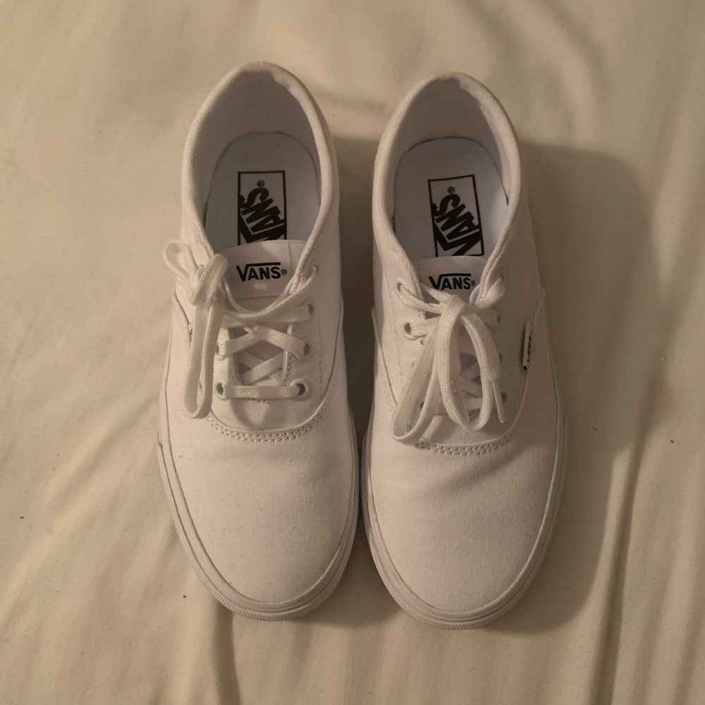 white lace up vans